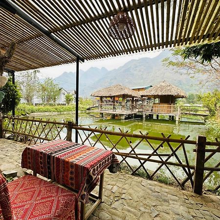 Wild Orchid- Lan Home Lang Cac Luaran gambar